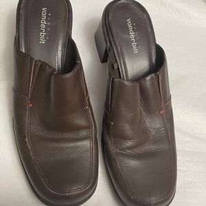 Gloria Vanderbilt Dark Brown Women's Mules